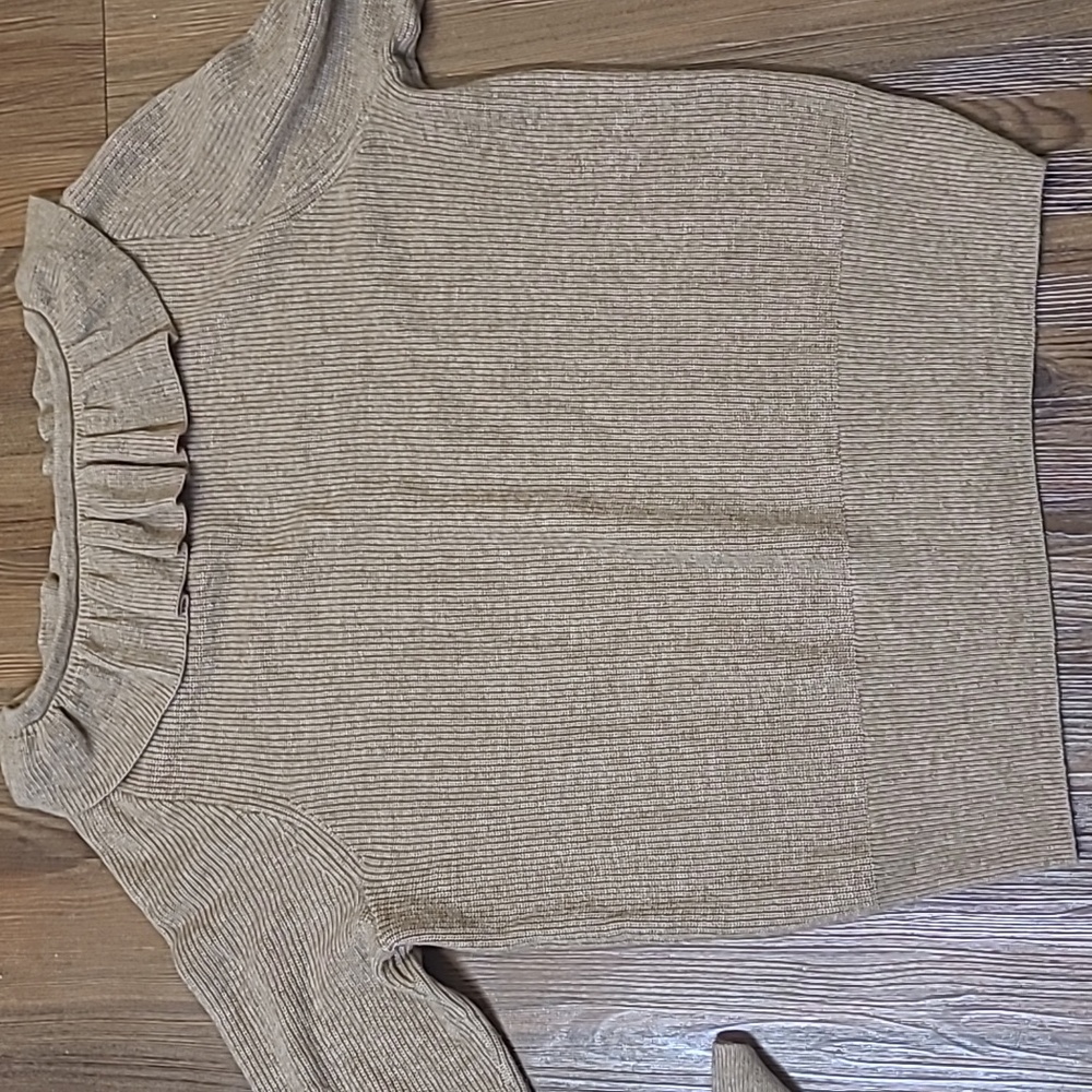 madewell Ruffled Collar Tan Sweater used good condition. - Picture 8 of 13
